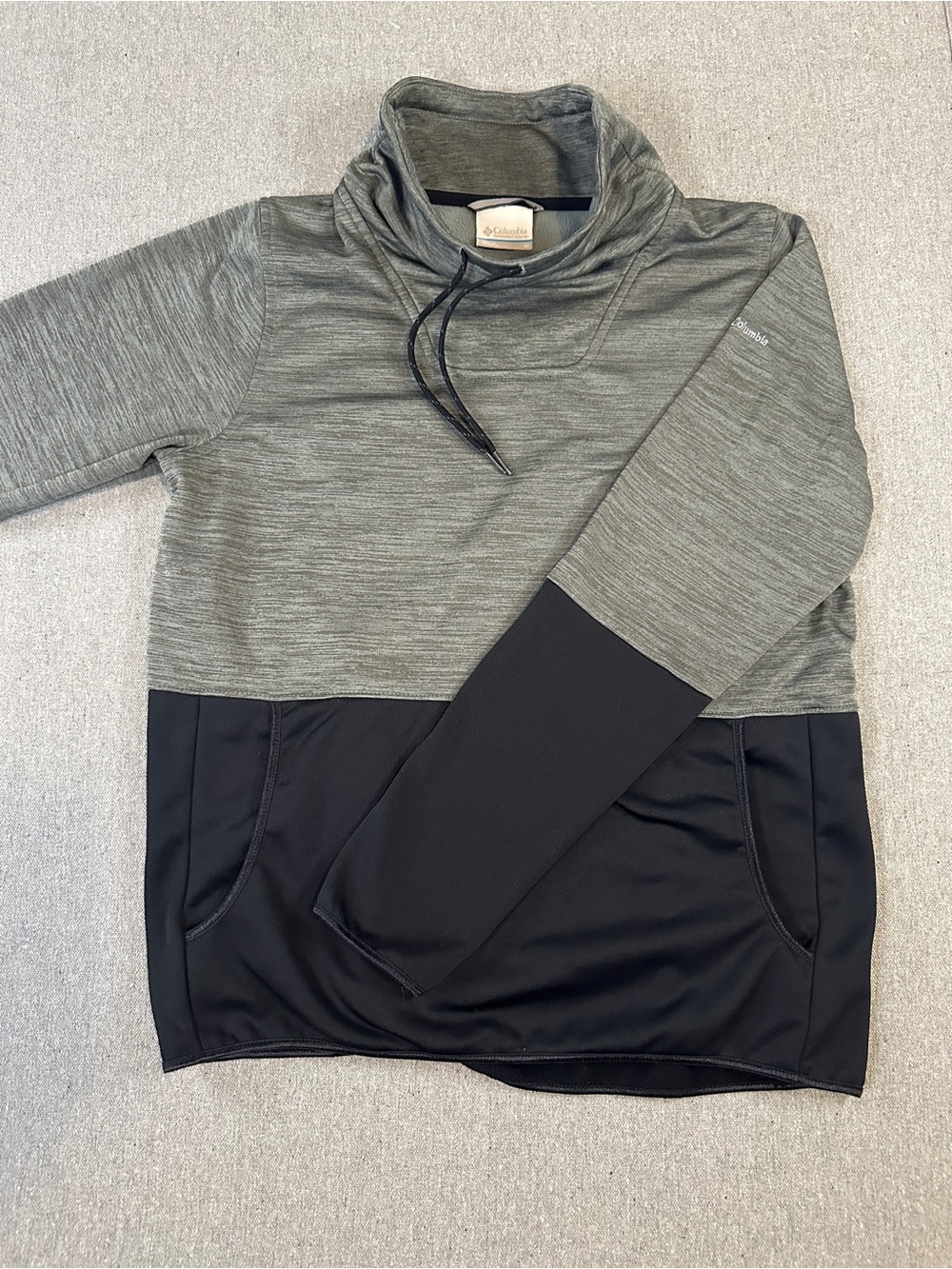 Columbia Gray &‎ Black Funnel Neck Pullover Hoodie